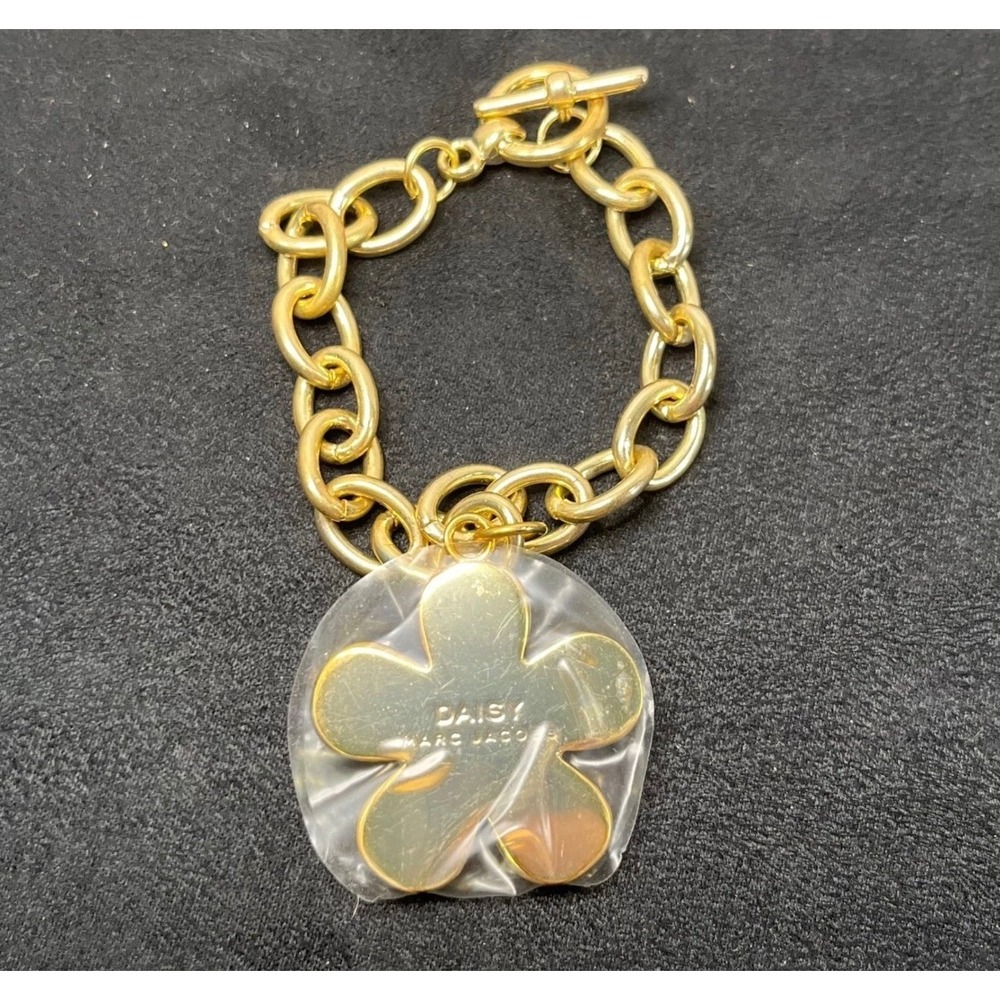 Marc Jacobs Daisy Gold Tone Flower Charm Toggle Link Bracelet